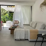 Tiffany Mare Villa