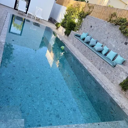 Tiffany Mare Villa Ajía Nápa