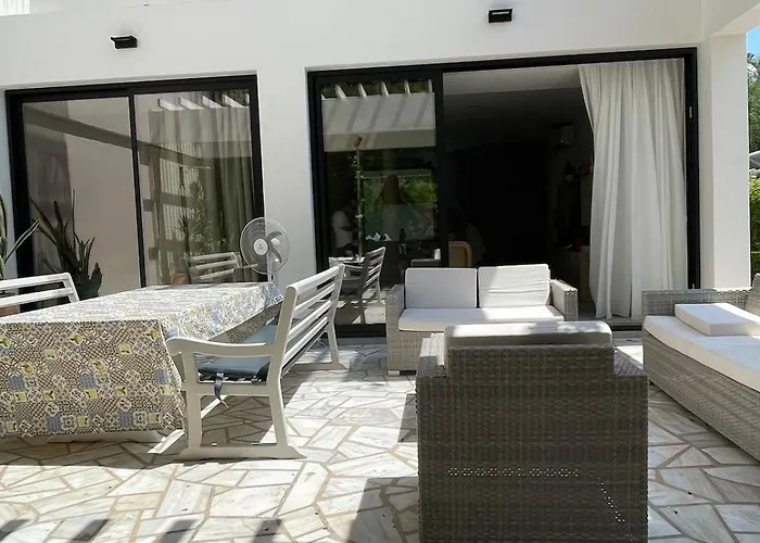 Tiffany Mare Vila Ayia Napa