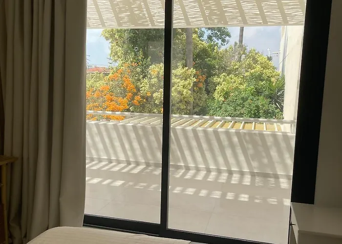 Tiffany Mare Vila Ayia Napa