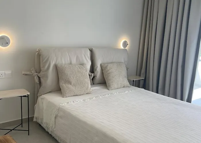 Tiffany Mare Vila Ayia Napa